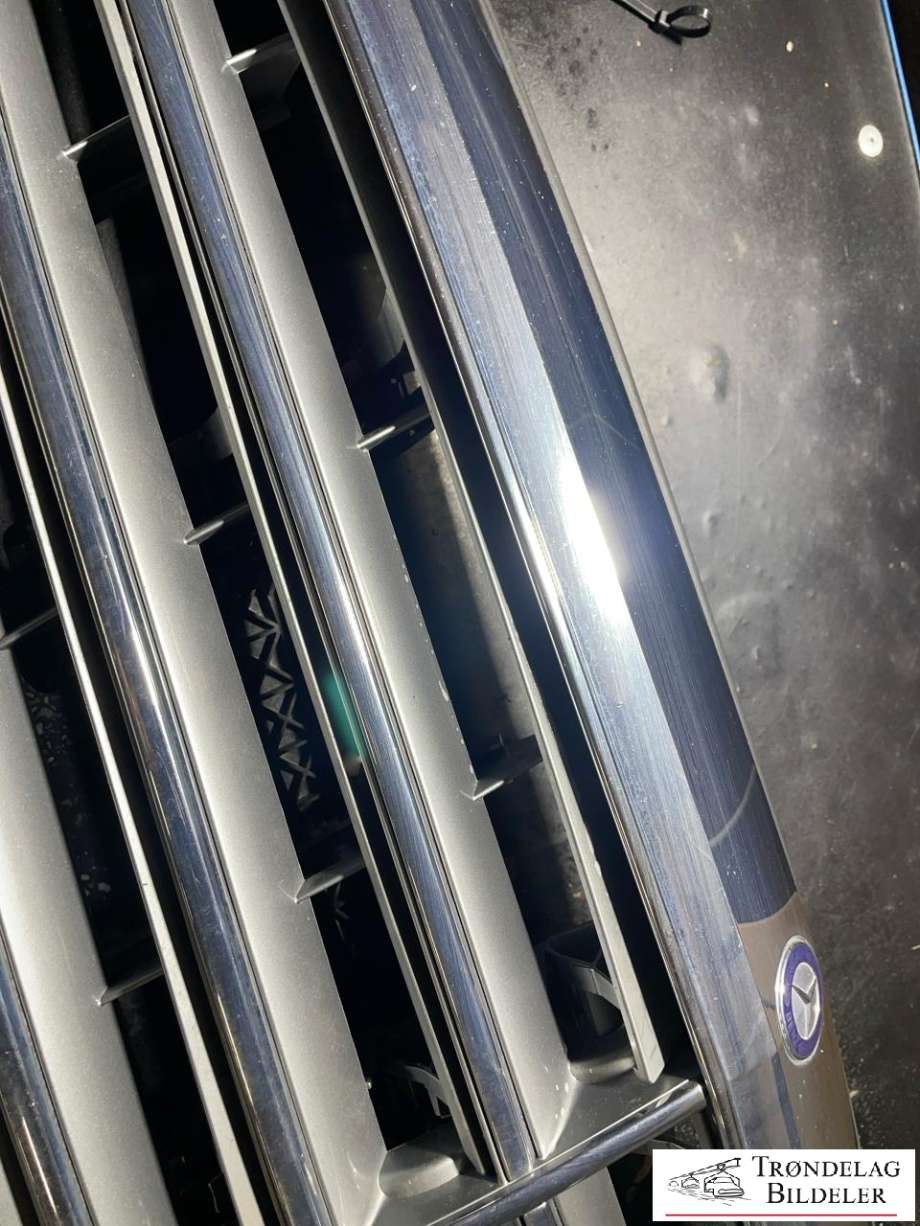 Grill til Mercedes C-Klasse 2014-2018 (Fase 1) (W205) (W205) (A 205 880 15 83|)
