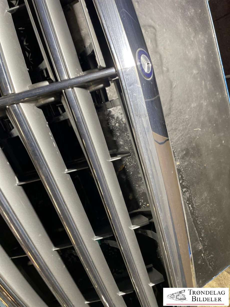 Grill til Mercedes C-Klasse 2014-2018 (Fase 1) (W205) (W205) (A 205 880 15 83|)