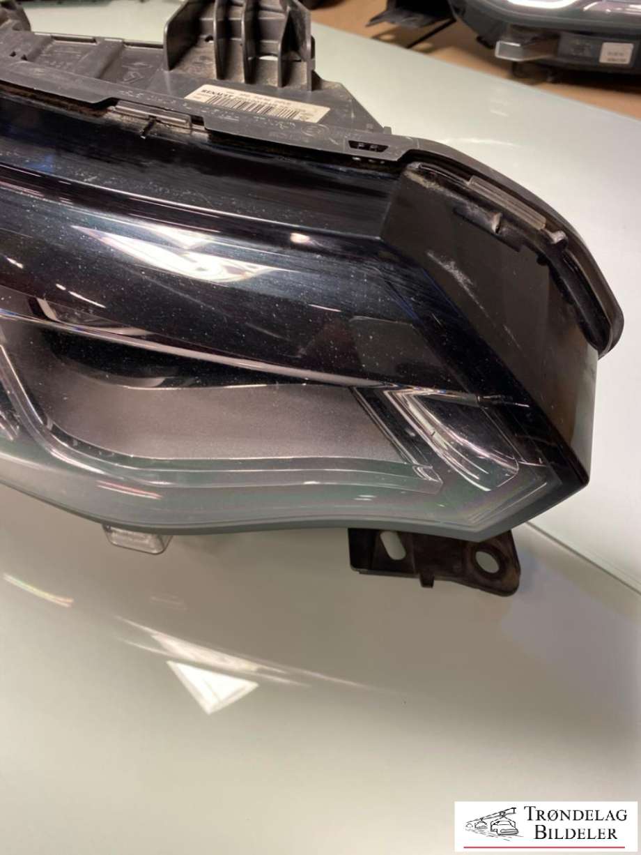 Frontlykt høyre full-LED til Renault Talisman 2016-->>  (260100184R|)