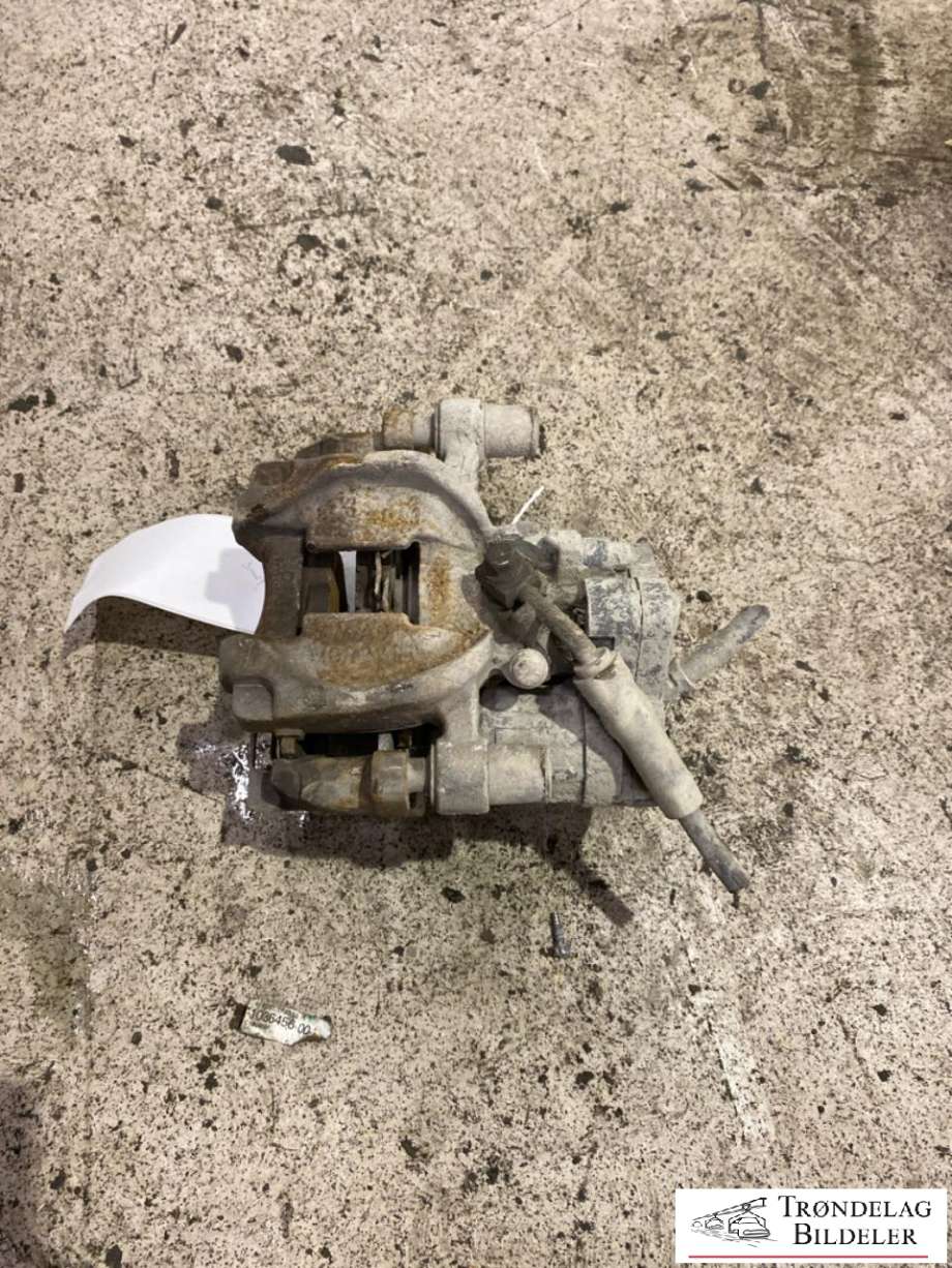 Bremsecaliper venstre bak, elektrisk til VW e-Golf 2017-2020 (Fase 2)  (8V0 615 423|8V0 615 423 D|8V0 615 425|8V0 615 425 SL7|3Q0 998 281|8V0 998 281|272X10MM)