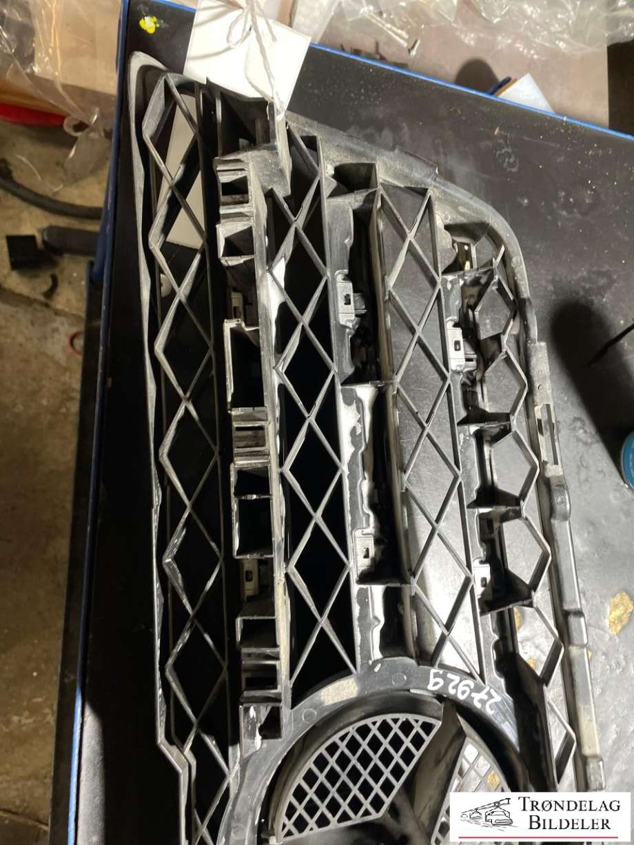 Grill til Mercedes GLK 2008-2015 (X204) (X204) (A 204 880 15 83|)
