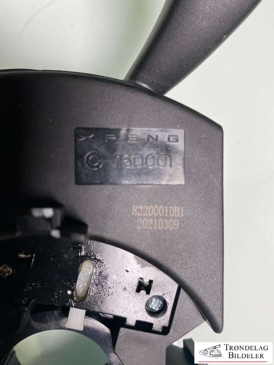 Bryter combi til XPeng G3 2021-->>  (8220001DB1|)