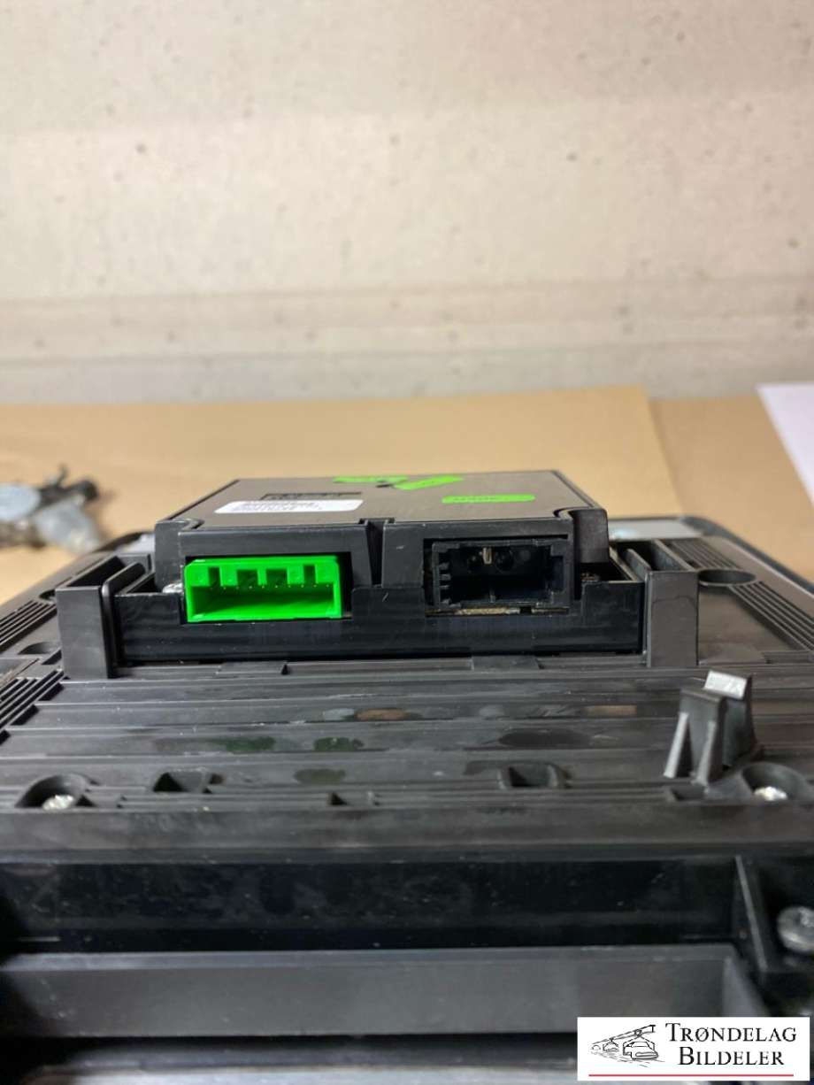 Dashbord til Volvo S80 2006-2013 (Type II, Fase 1)  (30781449|)