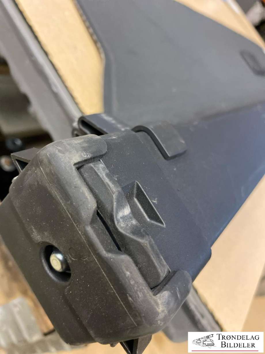 Bagasjerom rollon til Volvo V70 2014-2016 (Type III, Fase 2) (39882849|)