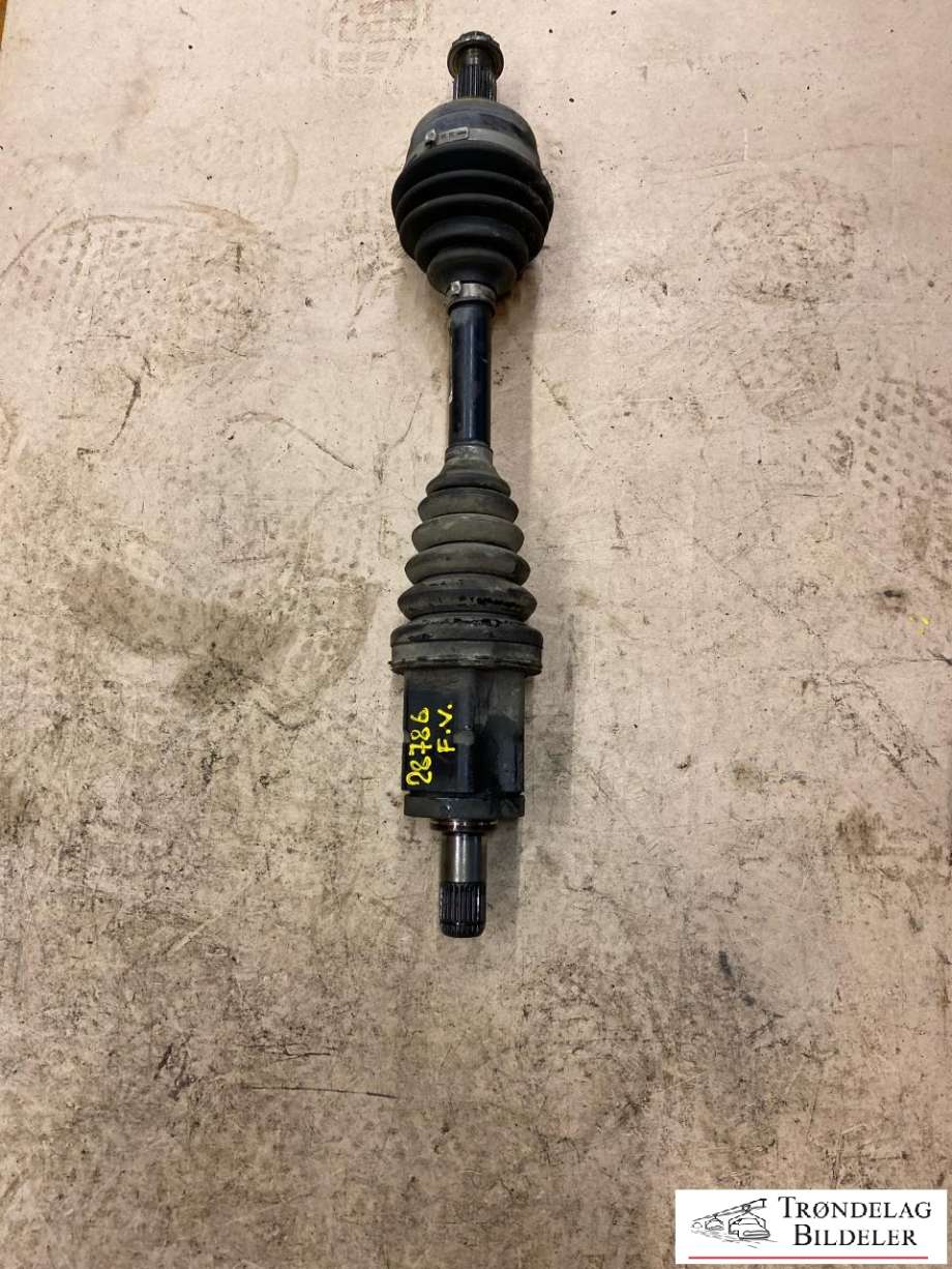 Drivaksel foran til BMW X5, 2000-2006 (E53) (E53) (31 60 7 565 313)