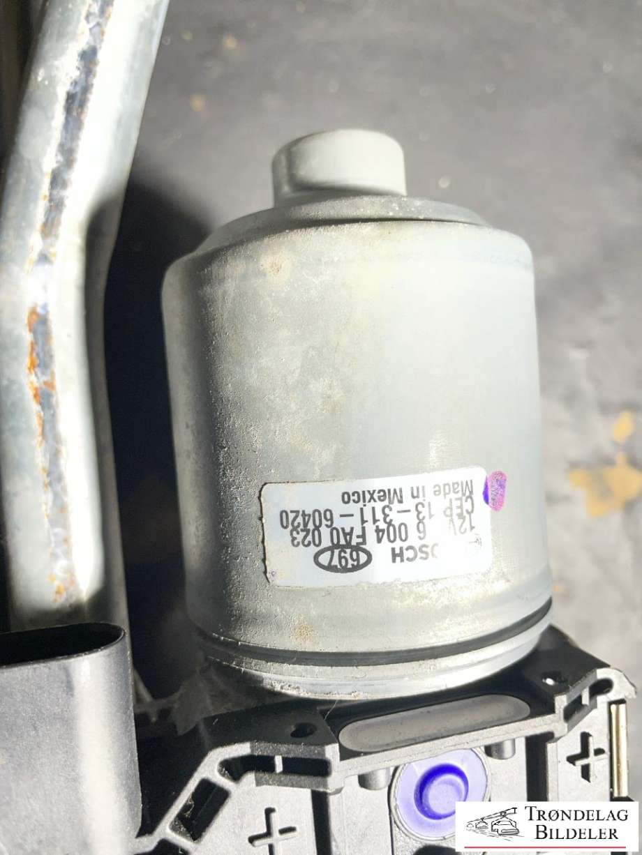 Viskermotor frontrute komplett m/overføring til BMW X3 2010-2017 (F25) (F25) (61 61 5 A3E DC5|)