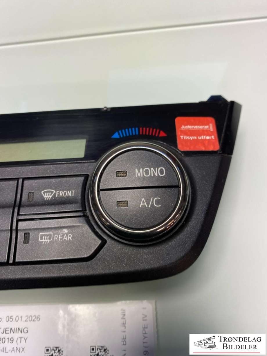 Varmeapparat betjening til Toyota RAV4 2016-2019 (Type IV, Fase 2)  (5590042450|)
