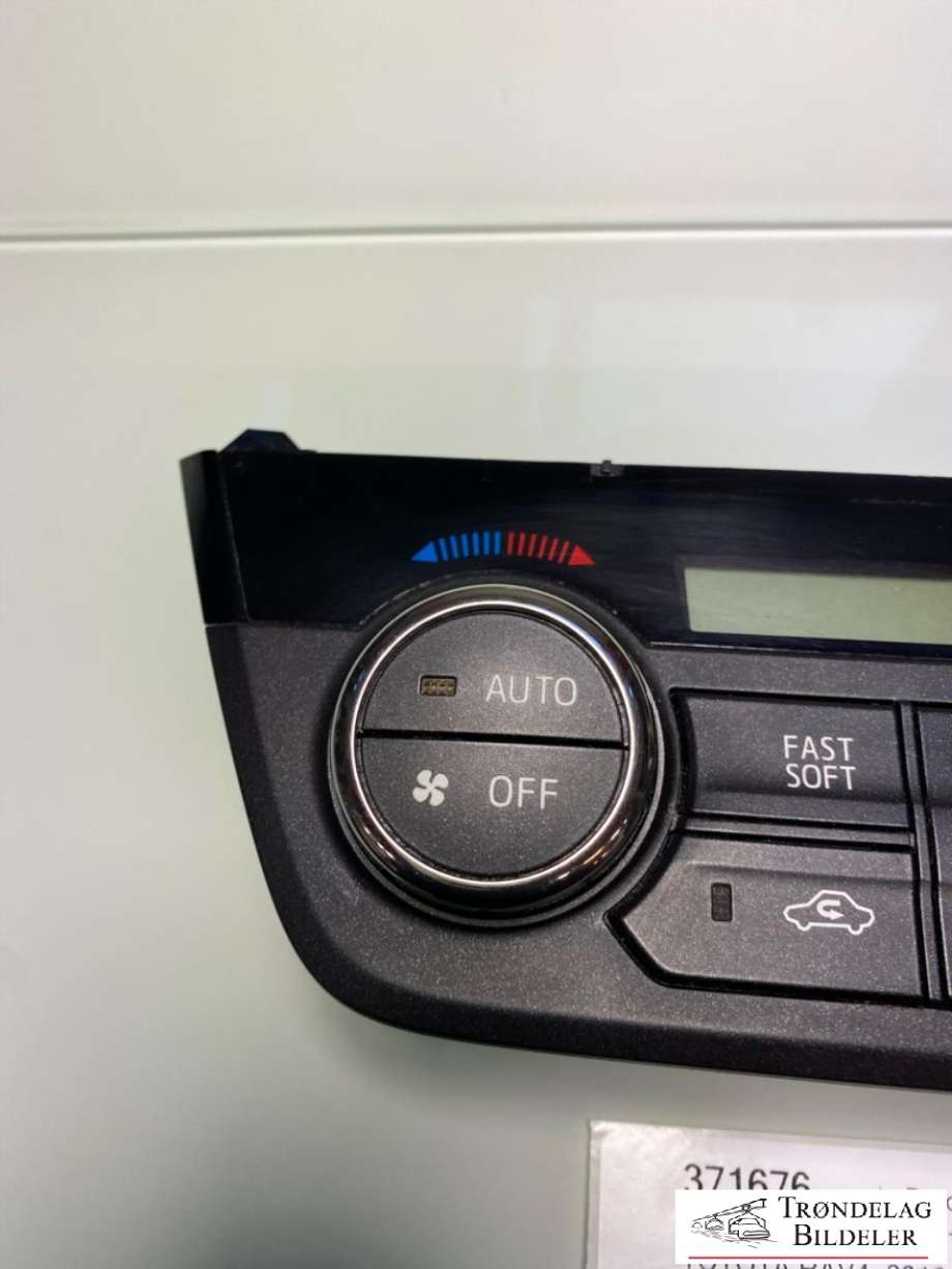 Varmeapparat betjening til Toyota RAV4 2016-2019 (Type IV, Fase 2)  (5590042450|)