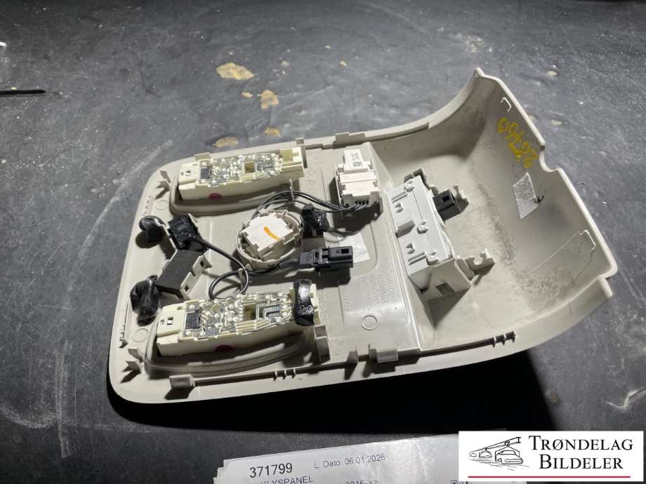 Taklyspanel til Renault Talisman 2016-->>  (969801346R|96983994R|96989270R)