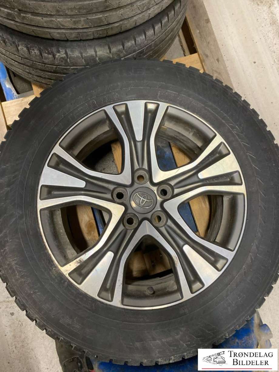 Hjulsett aluminium vinter til Toyota RAV4 2016-2019 (Type IV, Fase 2) (NOKIA|225/65 R17| 106T| 7X17|5X114.3 (5X4.5)/ET39/CB60.1MM|MM MØNSTERDYBDE|PROD 24/ 2023)