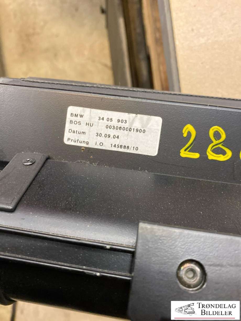 Bagasjerom rollon til BMW X3 2003-2006 (Fase 1) (E83) (E83) (3424659|51473424659|)