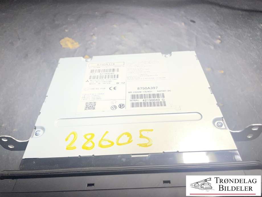 Bilstereo til Mitsubishi Outlander 2012-2015 (Type III, Fase 1)  (8750A374|)