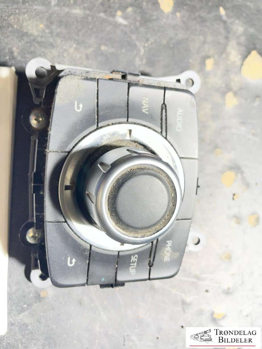 Bilstereo betjeningspanel til Mazda CX-5 2012-2017 (Type I)  (KD45 66 CMO|)