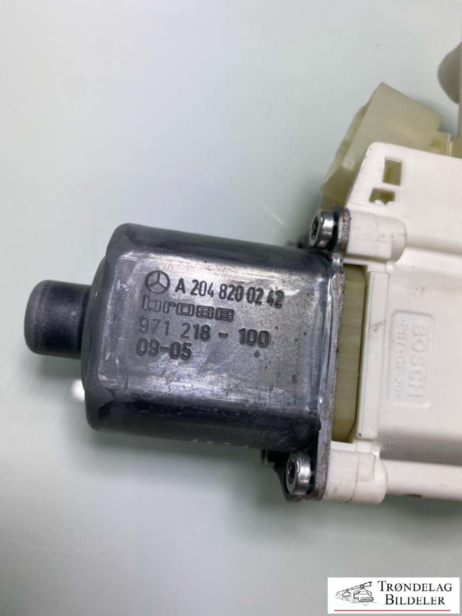 Ruteheis, kun motor, høyre foran til Mercedes GLK 2008-2015 (X204) (X204) (A2048200242|)