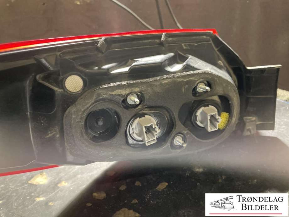 Baklykt høyre ytre til Mazda CX-5 2012-2017 (Type I) (KD5451160D|KD5451160C|)