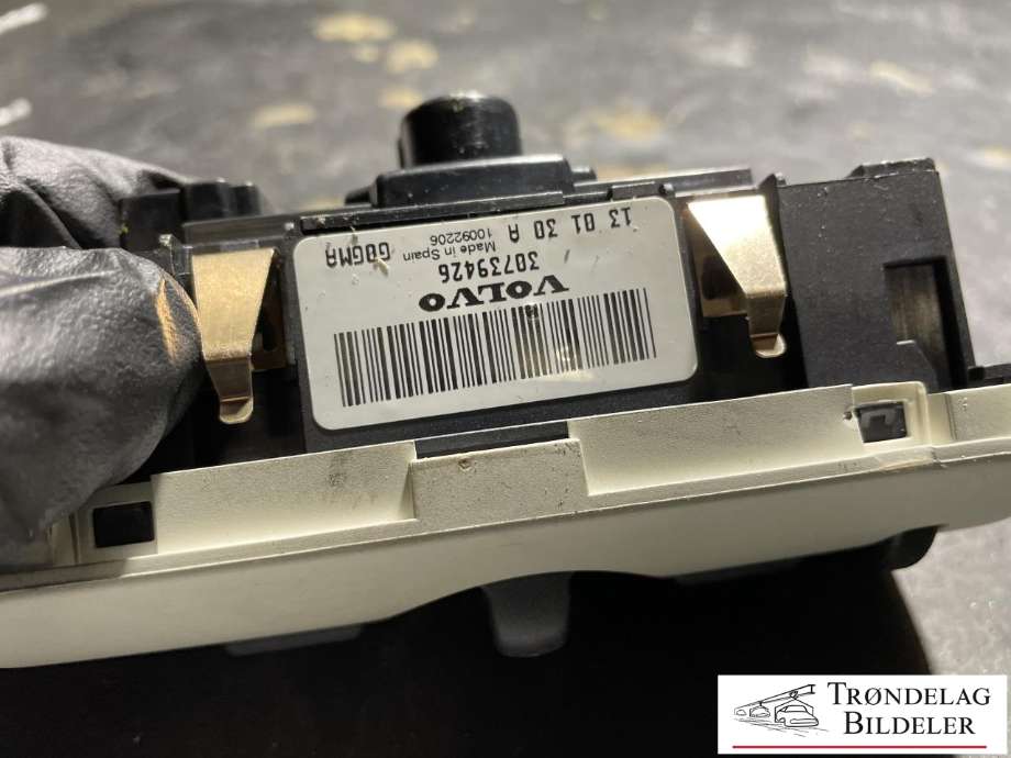 Bryter lys til Volvo V40 2012-2019 (30739426|)