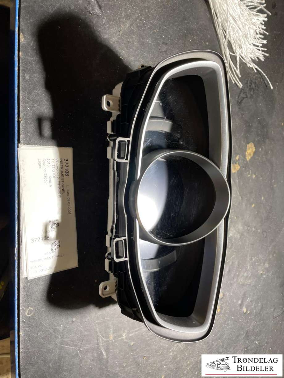 Instrumentpanel til Volvo V40, 2012-2019  (36011271|31376803)