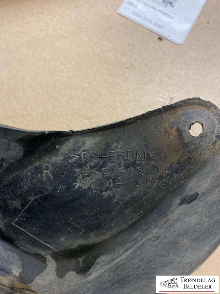 Skvettlapp til Toyota Hiace 2001-2006 (Fase 2)  