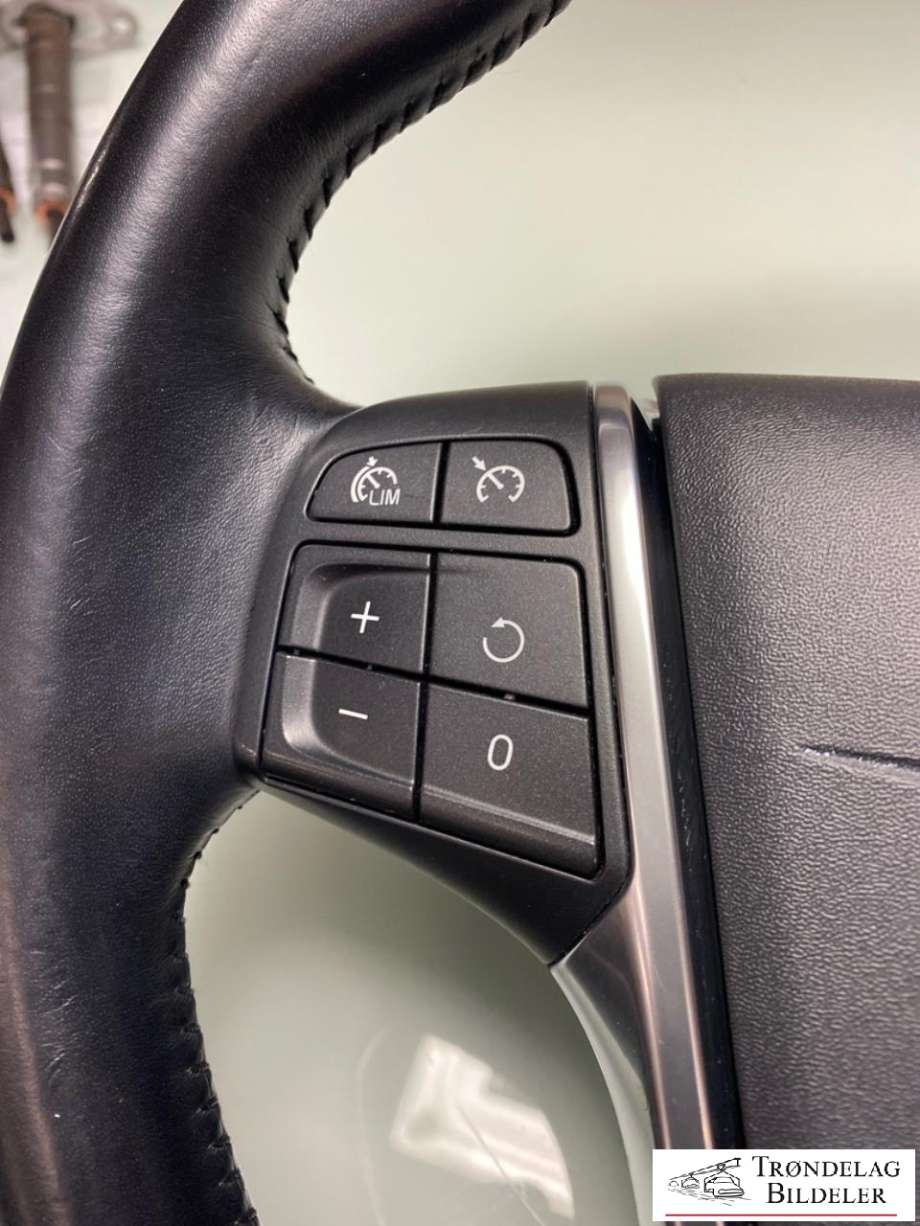 Ratt til Volvo V40 2012-2019  (31250591|)