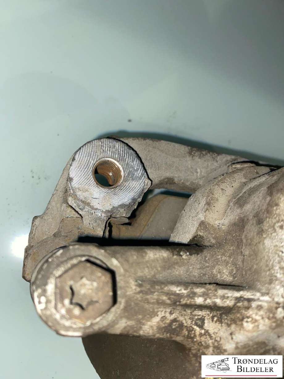 Bremsecaliper venstre foran til BMW i3 2013-2022 (34 11 6 860 269|34 10 6 864 763|)