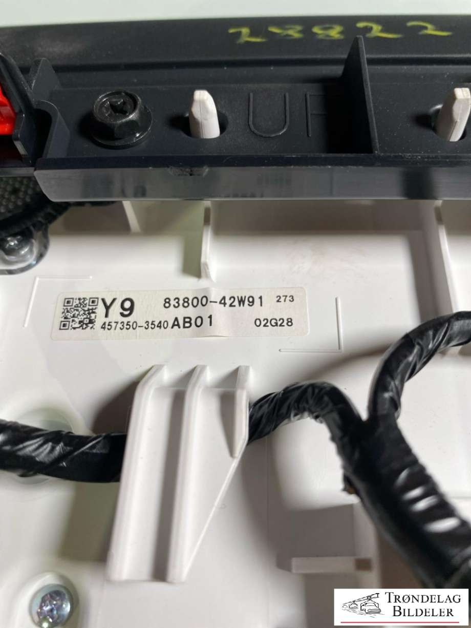 Instrumentpanel til Subaru Solterra 2022-->> (8380042W91|)