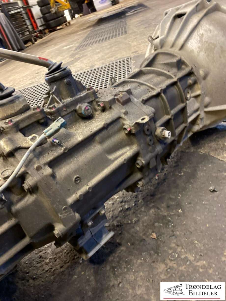 Girkasse manuell til Toyota Hilux 2006-2011  (330300K260|)