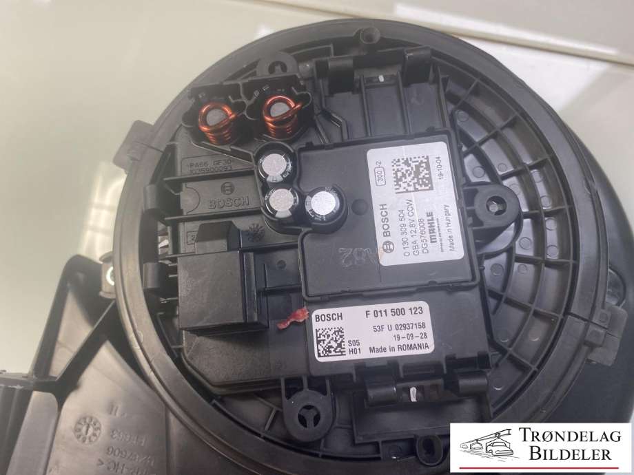 Varmeapparat motor til Volvo V60 / V60 CC 2018-->> (Type II)  (32241017|)