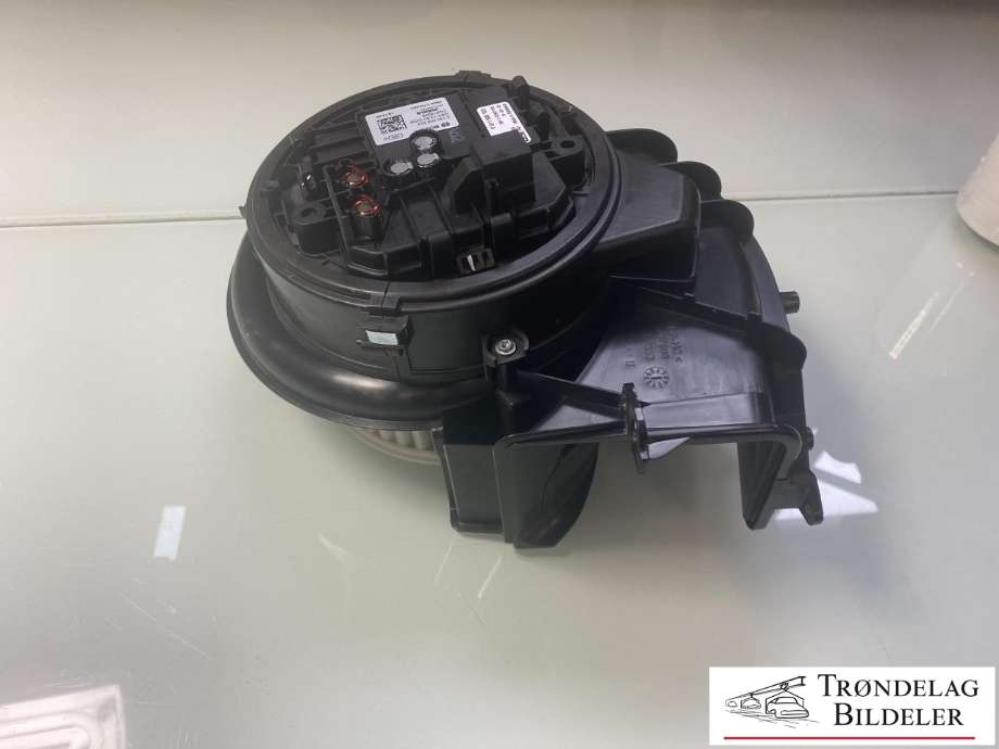 Varmeapparat motor til Volvo V60 / V60 CC 2018-->> (Type II)  (32241017|)