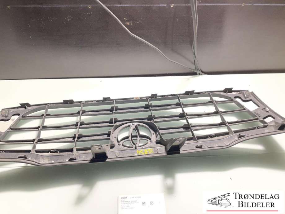Grill til Toyota Hilux 2012-2016  (531110K690|)