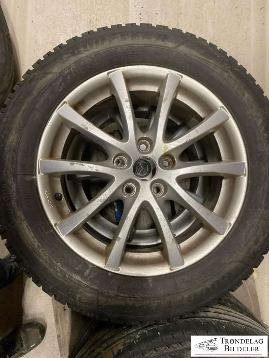 Hjulsett aluminium vinter til Mazda CX-5 2012-2017 (Type I)  (GOOD YEAR|215/65 R17| 103T| 7X17| 5X114.3 (5X4.5) /ET50/CB67|1MM|7|5MM MØNSTERDYBDE PIGGDEKK|PROD 04/2022)