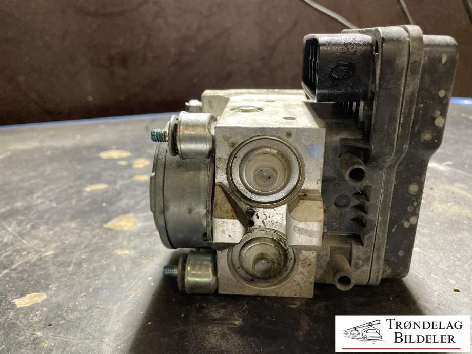 ABS sentral til Toyota Hilux 2006-2011  (44510-71030|89541-71030|44050-71030)