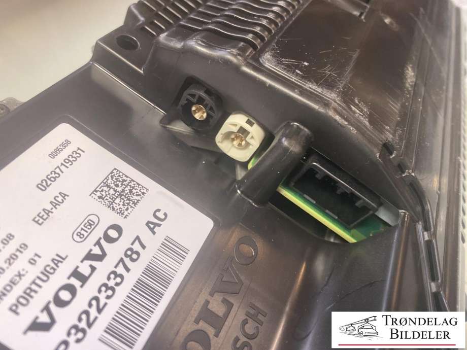 Instrumentpanel til Volvo V60 / V60 CC 2018-->> (Type II)  (36051310|)