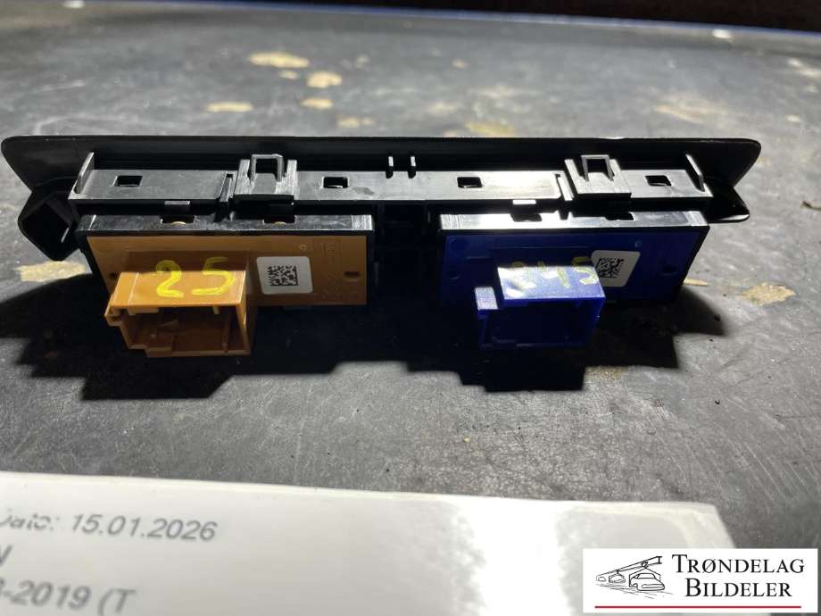Bryter Antispinn til Peugeot 2008 2013-2019 (Type I) (96 750 105 ZD|98 029 929 ZD|)