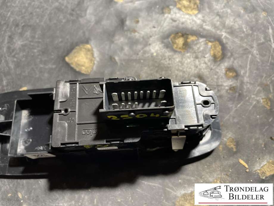 Bryter speil til Peugeot 2008 2013-2019 (Type I) (96 751 129 ZD|)