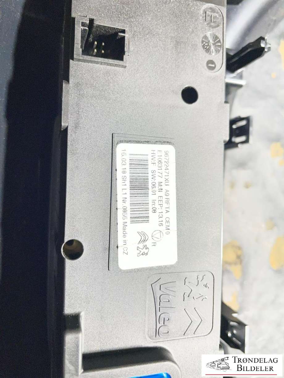 Bilstereo betjeningspanel til Peugeot 2008 2013-2019 (Type I)  (96722471XU|)