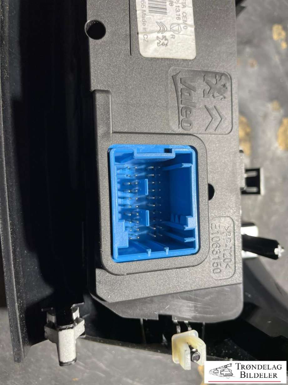 Bilstereo betjeningspanel til Peugeot 2008 2013-2019 (Type I)  (96722471XU|)