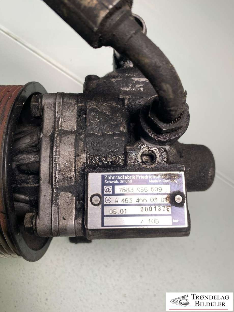 Servo pumpe mekanisk til Mercedes G-Wagen 1990-->> (W463) (W463) (A 463 466 03 01|A 463 466 03 01 80|)