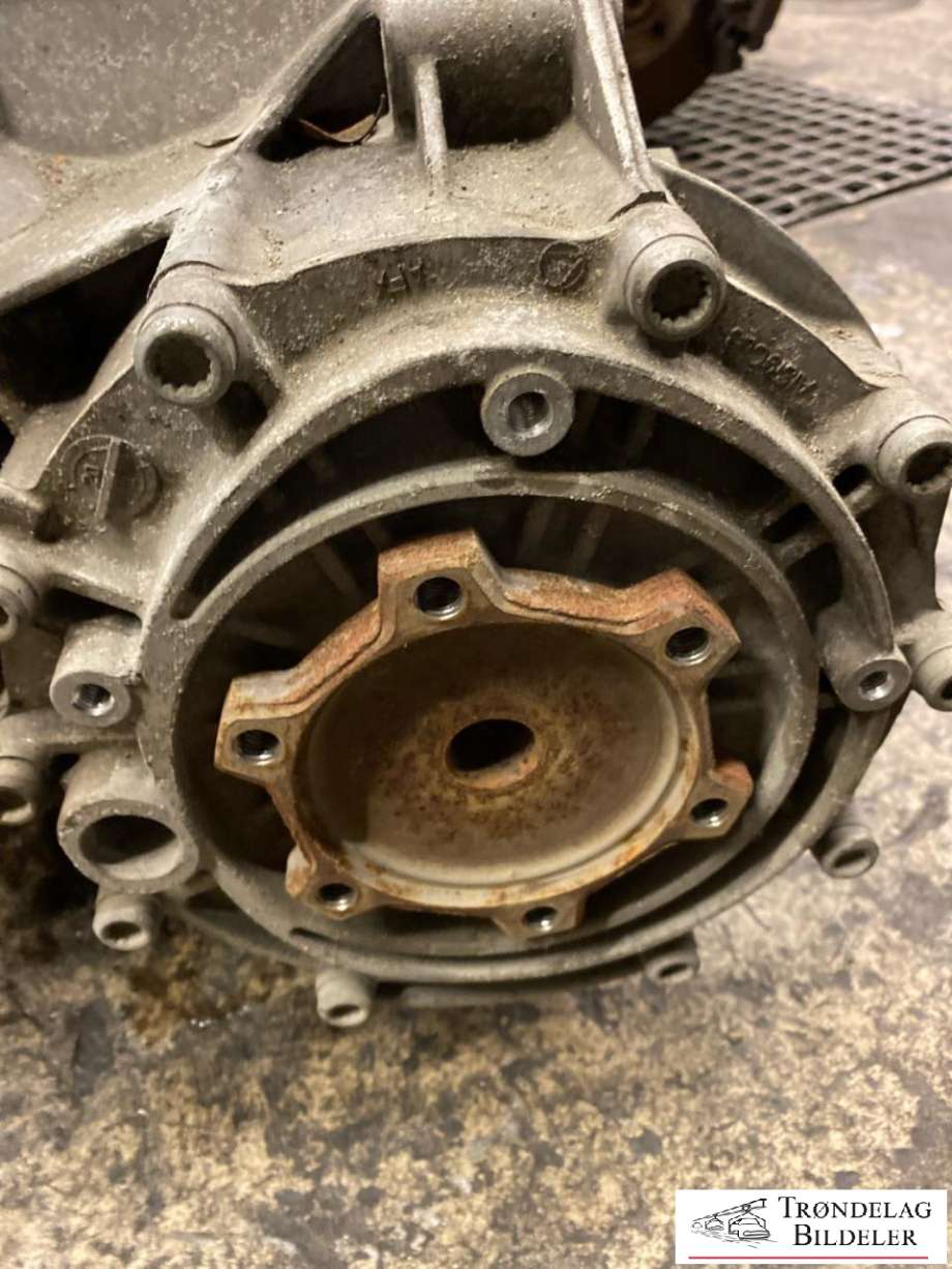 Girkasse manuell 6-trinn til Audi A4 2007-2014 (Type IV) (B8) (B8) (0B1 300 027 L|)