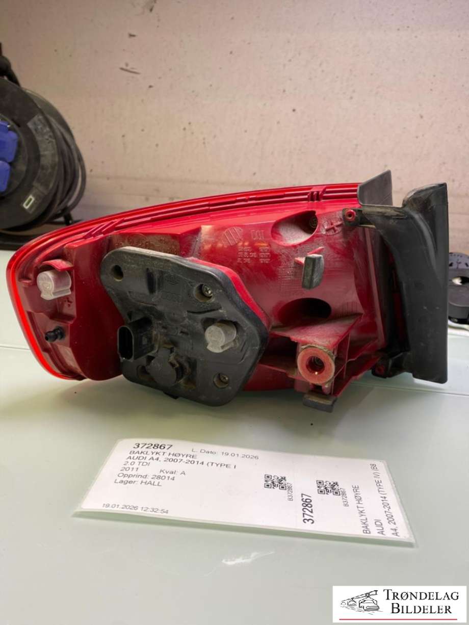 Baklykt høyre til Audi A4 2007-2014 (Type IV) (B8) (B8) (8K5 945 096 K|)