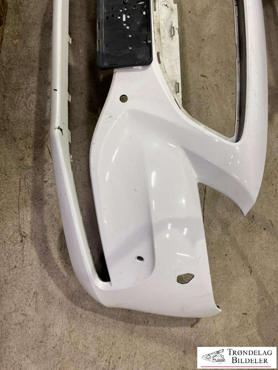 Støtfanger foran til Volvo V40 2012-2019  (39822556|)