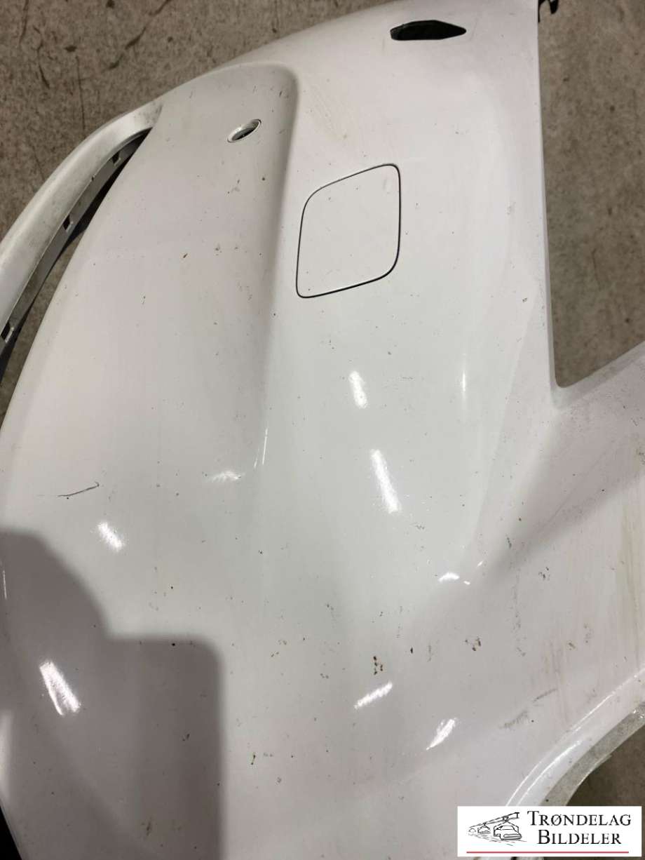 Støtfanger foran til Volvo V40 2012-2019  (39822556|)