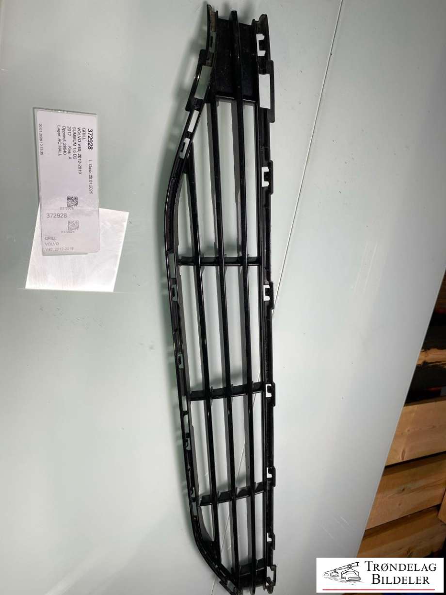 Grill til Volvo V40, 2012-2019  (31353311)
