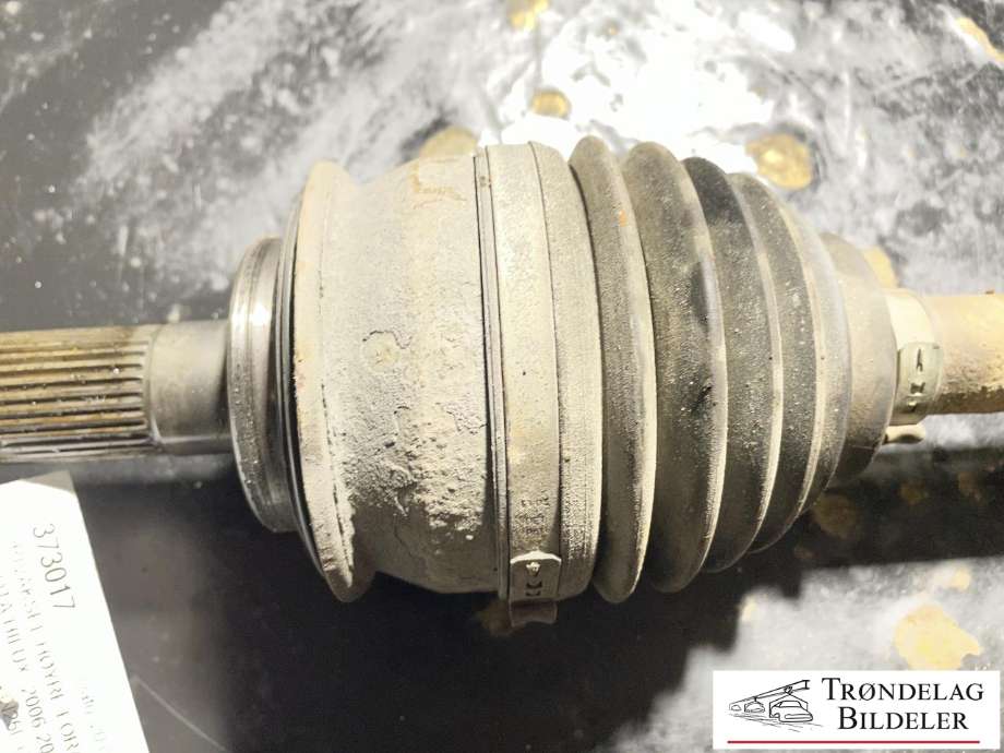 Drivaksel høyre foran til Toyota Hilux 2006-2011  (434300K020|434300K022|)