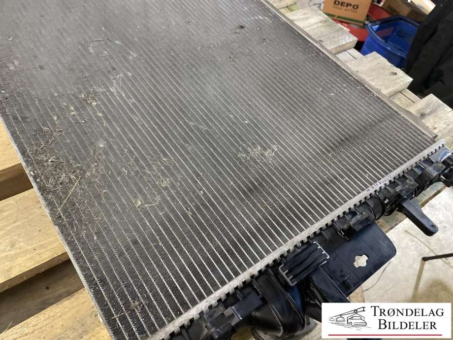 Radiator (manuell gir) til Volvo V40 2012-2019  (31319064|)