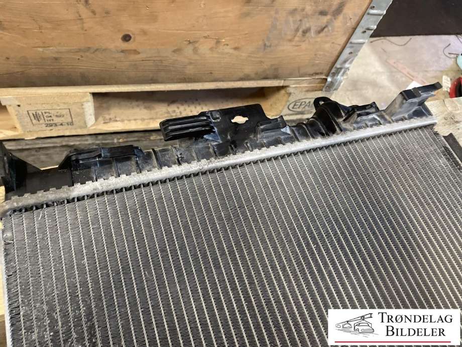 Radiator (manuell gir) til Volvo V40 2012-2019  (31319064|)