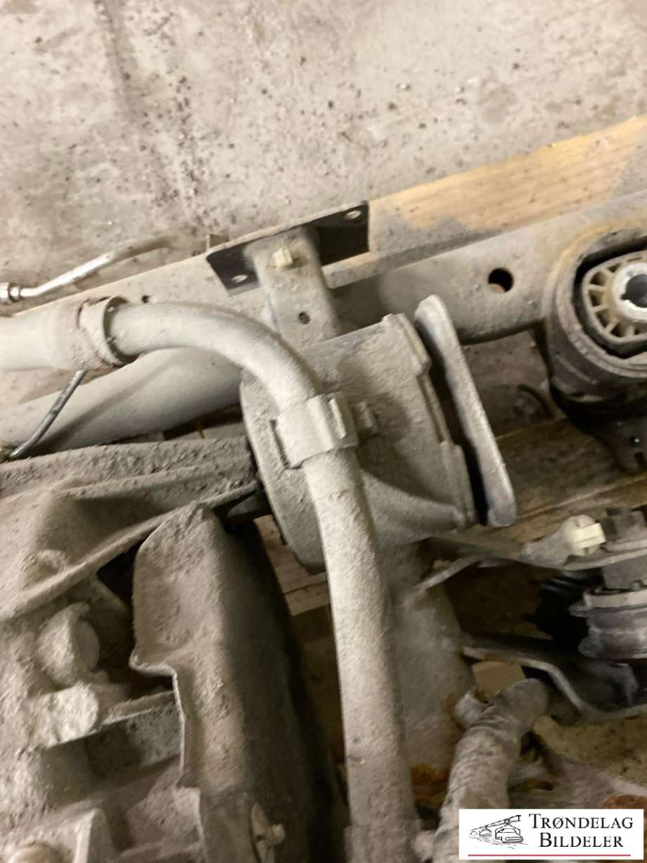 Travers bak til VW ID.4 2020-->> (1EA 505 235 AR|)