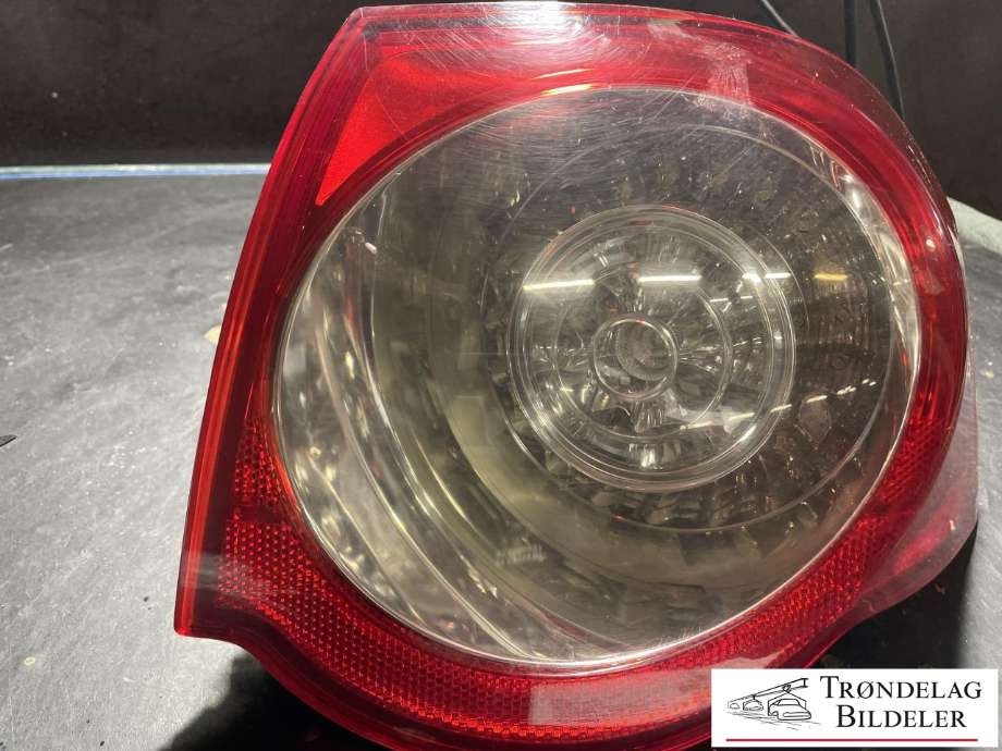 Baklykt høyre ytre til VW Passat 2005-2010 (B6) (B6) (3C9945096N|)