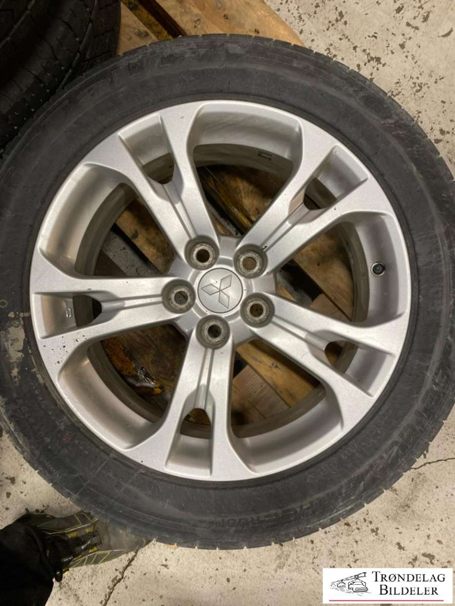 Hjulsett aluminium sommer til Mitsubishi Outlander 2012-2015 (Type III, Fase 1) (SENTULA SPACE|225/55R18| 98H| 7X18| 5X114.3 (5X4.5)/ET38/CB67|1MM|5MM MØNSTERDYBDE|PROD 49/2022)