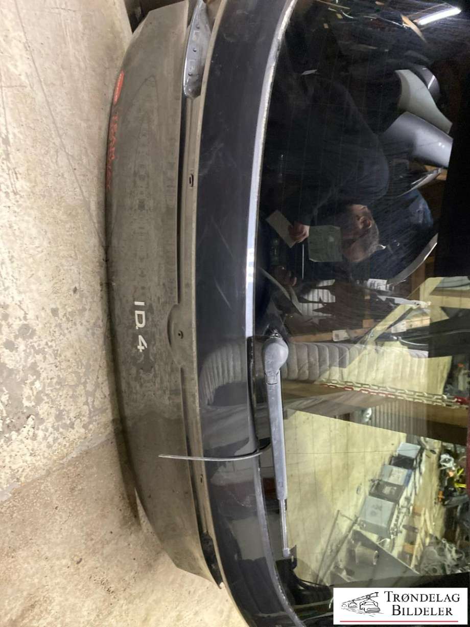 Bakluke til VW ID.4 2020-->>  (11A 827 025 B|11A 827 025 C|11A 827 699 F)