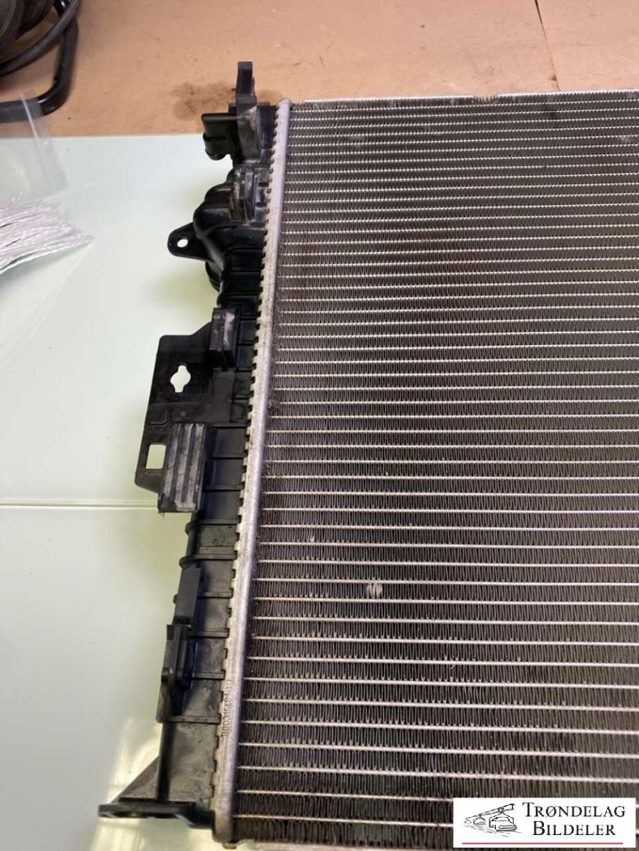 Radiator (automat gir) til Volvo V60/V60 CC 2013-2018 (Type I, Fase 2)  (31368082|)